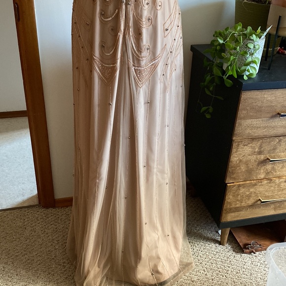 Adrianna papel beaded dress - Picture 3 of 8